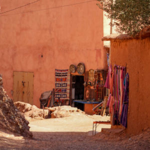 laeti-event-sejour-exclusivement-feminin-desert-janvier-maroc-rue ait-ben-abdou