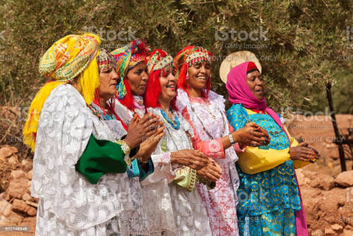 laeti-event-sejours-maroc-mariage-amazigh-femmes-tenues